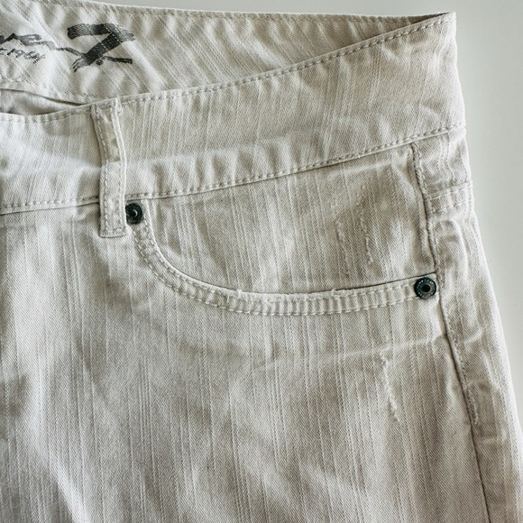 Seven7 Denim Shorts Women 14 Mid Rise Stretch Quality Denim 2000s Y2k - Picture 3 of 9